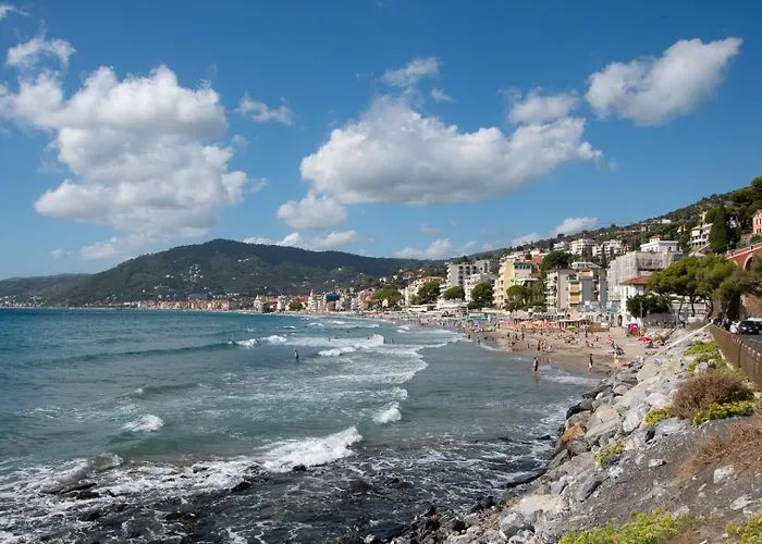 Alba Marina- Fronte Mare 알라시오