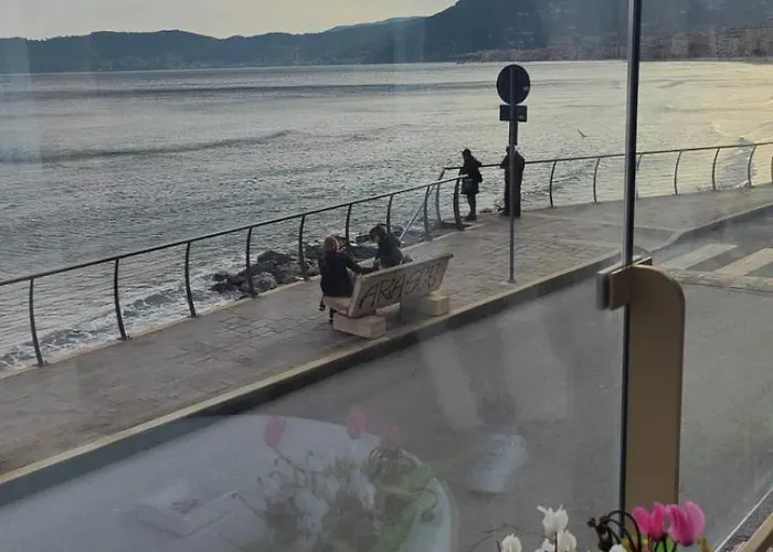 アパート Alba Marina- Fronte Mare アラッシオ